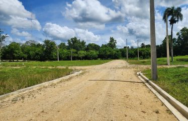 SOLAR EN VENTA EN EL RESIDENCIAL LAS ACACIAS EN SANTO DOMINGO ESTE